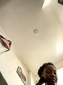 zaracollins01 online show from November 1, 2025, 7:27 pm