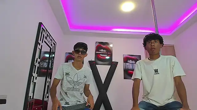 LONDON BOYS1 online show from September 11, 2025, 7:19 am