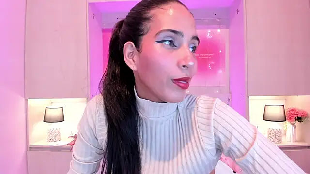 Snapshot of LexxaQueen chatting on September 24, 2025, 4:05 am LexxaQueen online show from September 24, 2025, 4:05 am