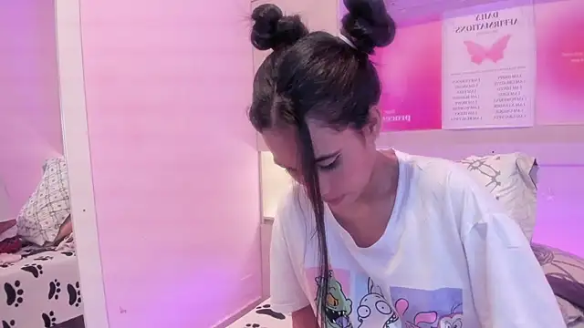 Snapshot of LexxaQueen chatting on October 12, 2025, 10:25 am LexxaQueen online show from October 12, 2025, 10:25 am