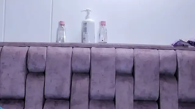 Snapshot of Alexa-Hunter chatting on September 26, 2025, 1:26 pm Alexa-Hunter online show from September 26, 2025, 1:26 pm