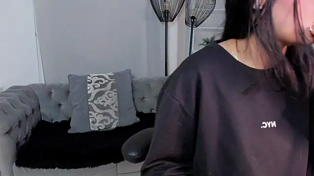 Snapshot of Elen_CR chatting on October 11, 2025, 1:09 pm Elen CR online show from October 11, 2025, 1:09 pm