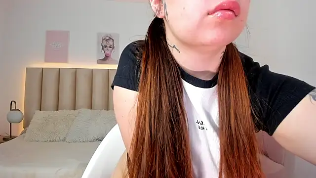 Snapshot of melissa_es chatting on October 3, 2025, 12:24 pm melissa es online show from October 3, 2025, 12:24 pm