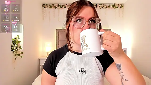 Snapshot of melissa_es chatting on February 18, 2026, 12:45 pm melissa es online show from February 18, 2026, 12:45 pm