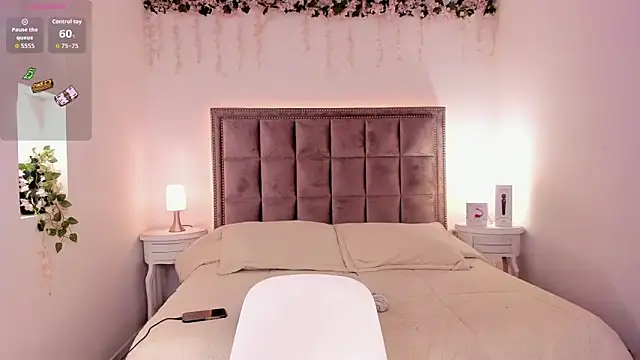 Snapshot of melissa_es chatting on February 24, 2026, 12:36 pm melissa es online show from February 24, 2026, 12:36 pm