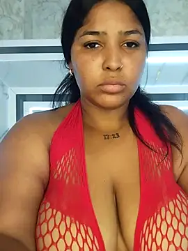 Snapshot of JuliethaVillalobos chatting on September 26, 2025, 11:09 pm JuliethaVillalobos online show from September 26, 2025, 11:09 pm