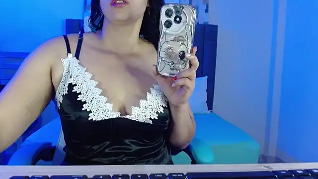 Camille lov online show from September 8, 2025, 6:51 pm