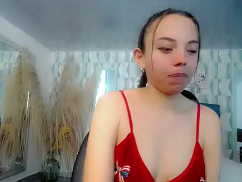 Perla vonrose online show from September 12, 2025, 12:05 pm