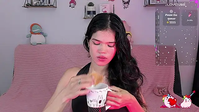 emycarver09 online show from March 8, 2026, 11:58 am