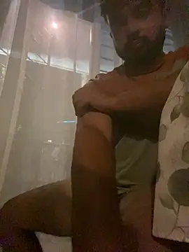 Agusmini online show from February 23, 2026, 1:03 am