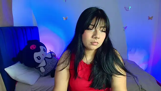 annie-russel online show from March 25, 2026, 2:06 am