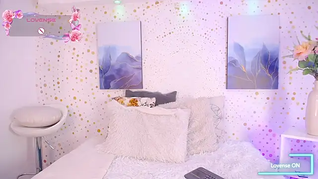 Emily Vaughan online show from February 5, 2026, 3:33 am