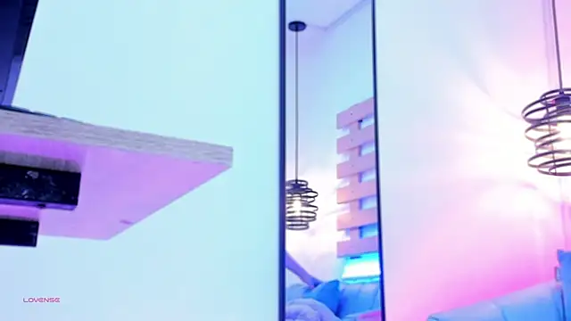 ArianaSantana online show from October 23, 2025, 12:48 pm