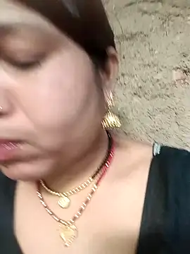 Snapshot of Rashili_jaan chatting on April 25, 2026, 2:03 am Rashili jaan online show from April 25, 2026, 2:03 am