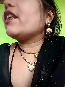 Snapshot of Rashili_jaan chatting on May 9, 2026, 12:32 pm Rashili jaan online show from May 9, 2026, 12:32 pm