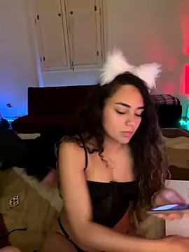 Snapshot of SereiaS chatting on September 23, 2025, 2:58 am SereiaS online show from September 23, 2025, 2:58 am