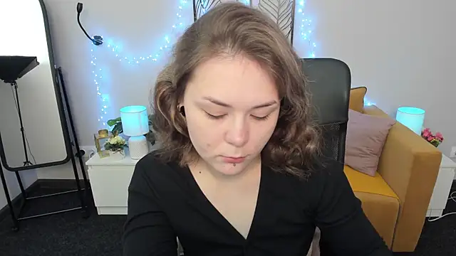 Sophi gi online show from September 10, 2025, 3:28 am