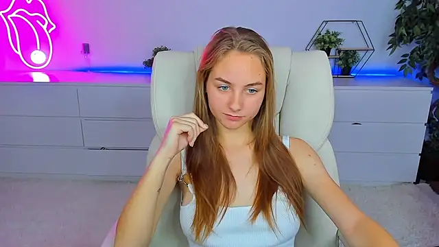 Snapshot of MilaAddams chatting on October 1, 2025, 5:46 am MilaAddams online show from October 1, 2025, 5:46 am