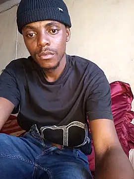 Snapshot of Hluga_25 chatting on September 19, 2025, 11:00 am Hluga 25 online show from September 19, 2025, 11:00 am