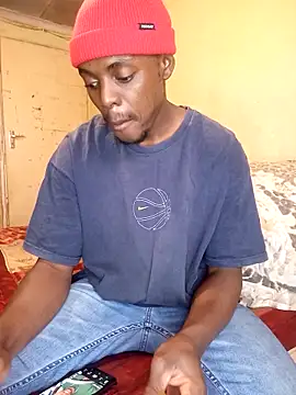 Snapshot of Hluga_25 chatting on September 24, 2025, 7:12 am Hluga 25 online show from September 24, 2025, 7:12 am