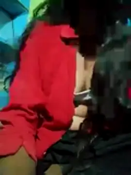 Snapshot of Pari_queen_44 chatting on October 26, 2025, 4:57 pm Pari queen 44 online show from October 26, 2025, 4:57 pm