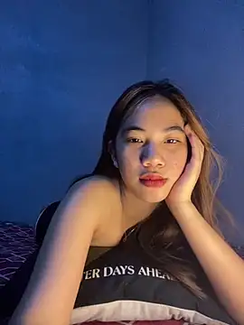 Snapshot of Shy_SexyLady chatting on April 10, 2026, 10:09 am Shy SexyLady online show from April 10, 2026, 10:09 am