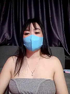 ChunkyLy online show from September 10, 2025, 2:28 pm