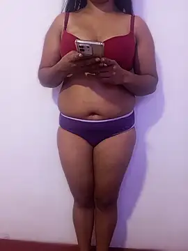 Shaniliyon95 online show from May 6, 2026, 4:56 pm