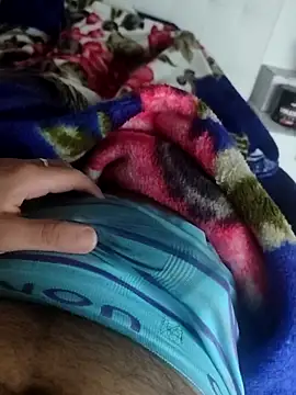 Snapshot of Yazaza1999 chatting on September 30, 2025, 9:53 pm Yazaza1999 online show from September 30, 2025, 9:53 pm