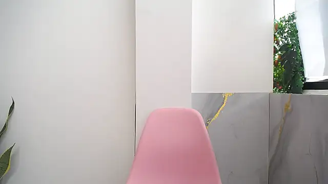 Manuela lara  online show from March 17, 2026, 3:48 pm