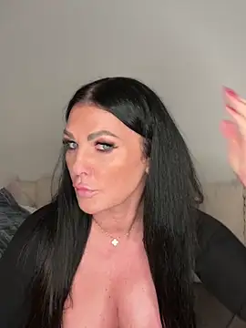 Nola Luxx-offiziell online show from December 22, 2025, 5:54 pm