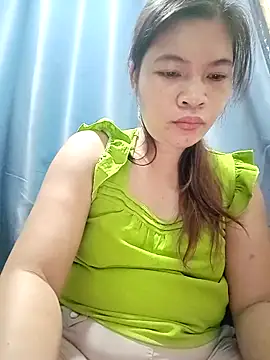 Asianmombigasssx online show from September 15, 2025, 12:10 am