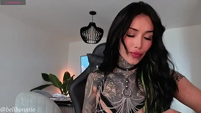 belllbonniie online show from November 20, 2025, 7:35 pm