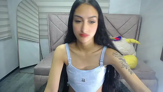 Snapshot of Tifany_v chatting on September 23, 2025, 8:12 pm Tifany v online show from September 23, 2025, 8:12 pm