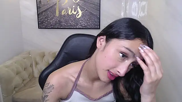 Snapshot of Tifany_v chatting on October 12, 2025, 1:15 am Tifany v online show from October 12, 2025, 1:15 am