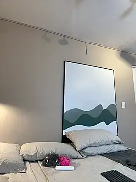 Tayler Kim online show from February 18, 2026, 6:48 pm