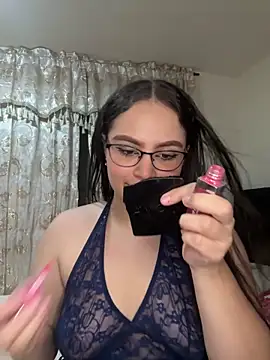 Tayler Kim online show from May 7, 2026, 7:52 pm