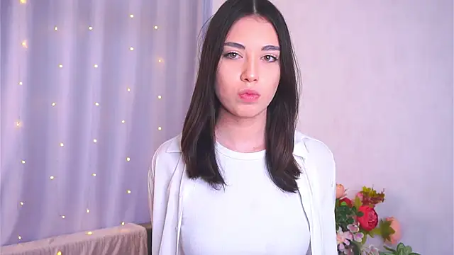 ElyseMangina online show from February 2, 2026, 8:46 am