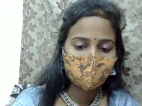 Hott Noor online show from September 18, 2025, 3:03 pm