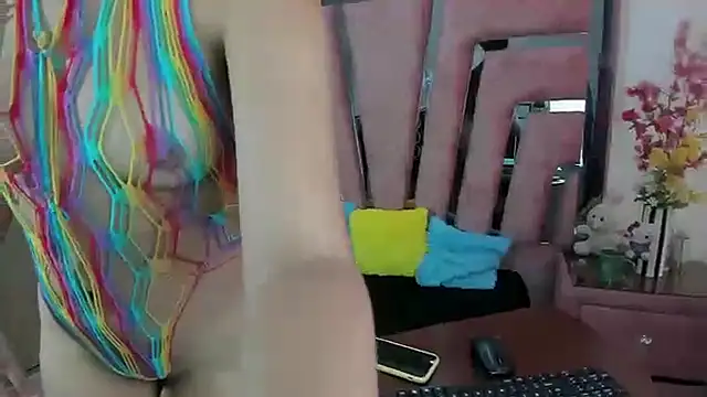 Snapshot of MaraKarly chatting on September 13, 2025, 12:38 pm MaraKarly online show from September 13, 2025, 12:38 pm