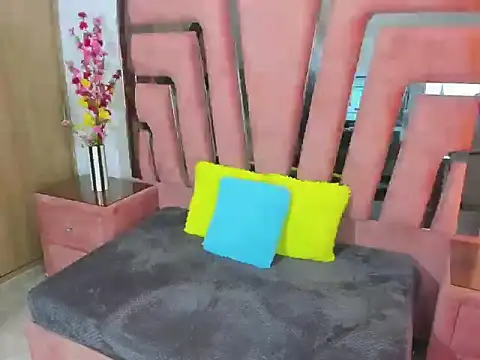 MaraKarly online show from March 6, 2026, 7:32 pm