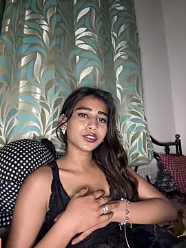 STRIP GLOW online show from March 7, 2026, 12:18 am