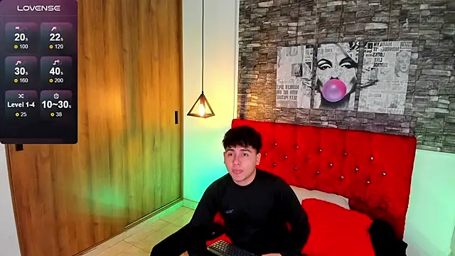 Snapshot of Nicolas_James_Sc chatting on March 19, 2026, 2:10 pm Nicolas James Sc online show from March 19, 2026, 2:10 pm