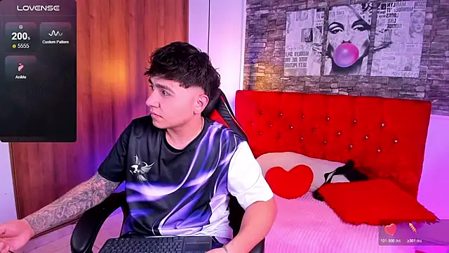 Snapshot of Nicolas_James_Sc chatting on March 23, 2026, 1:48 pm Nicolas James Sc online show from March 23, 2026, 1:48 pm