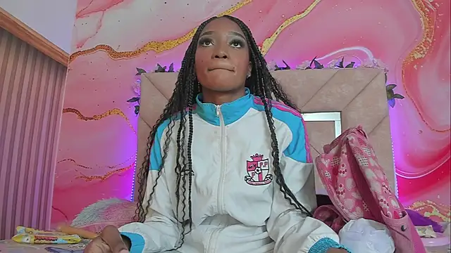 Snapshot of Taylor_oriana_ chatting on September 25, 2025, 11:03 am Taylor oriana online show from September 25, 2025, 11:03 am