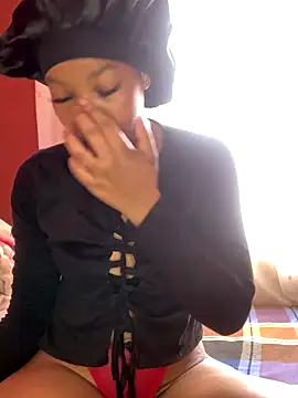 Snapshot of Pretty_Beauty chatting on October 8, 2025, 6:55 am Pretty Beauty online show from October 8, 2025, 6:55 am