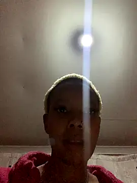 Snapshot of Pretty_Beauty chatting on October 8, 2025, 7:11 pm Pretty Beauty online show from October 8, 2025, 7:11 pm