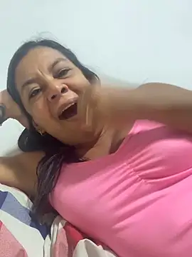 YadiraOrozco online show from May 12, 2026, 1:25 am