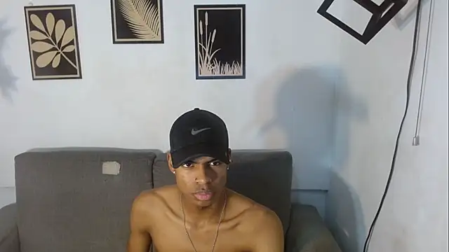 Snapshot of criss_zuri chatting on September 17, 2025, 7:15 pm criss zuri online show from September 17, 2025, 7:15 pm