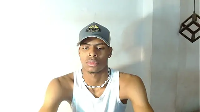 Snapshot of criss_zuri chatting on October 17, 2025, 11:57 am criss zuri online show from October 17, 2025, 11:57 am